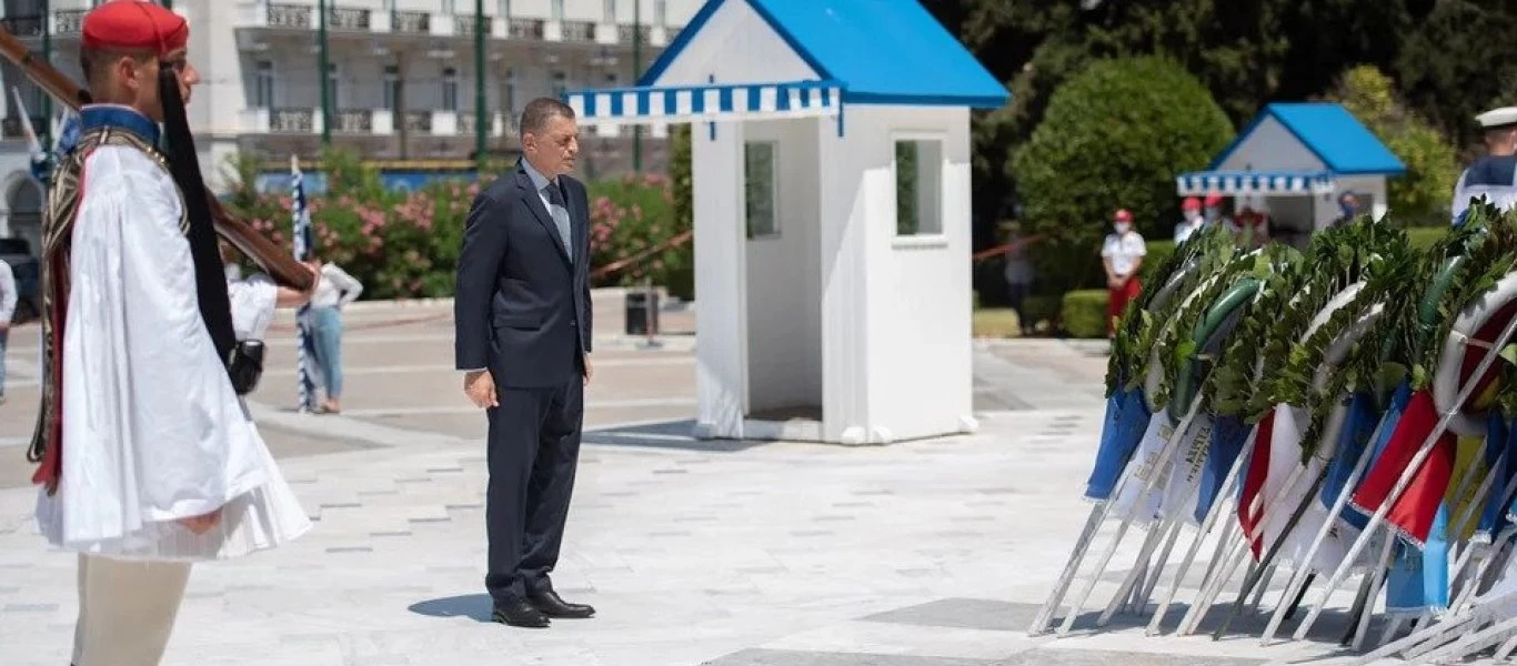 ΥΦΕΘΑ Α.Στεφανής: Κατέθεσε στεφάνι για τους πεσόντες κατά την τουρκική εισβολή στην Κύπρο το 1974